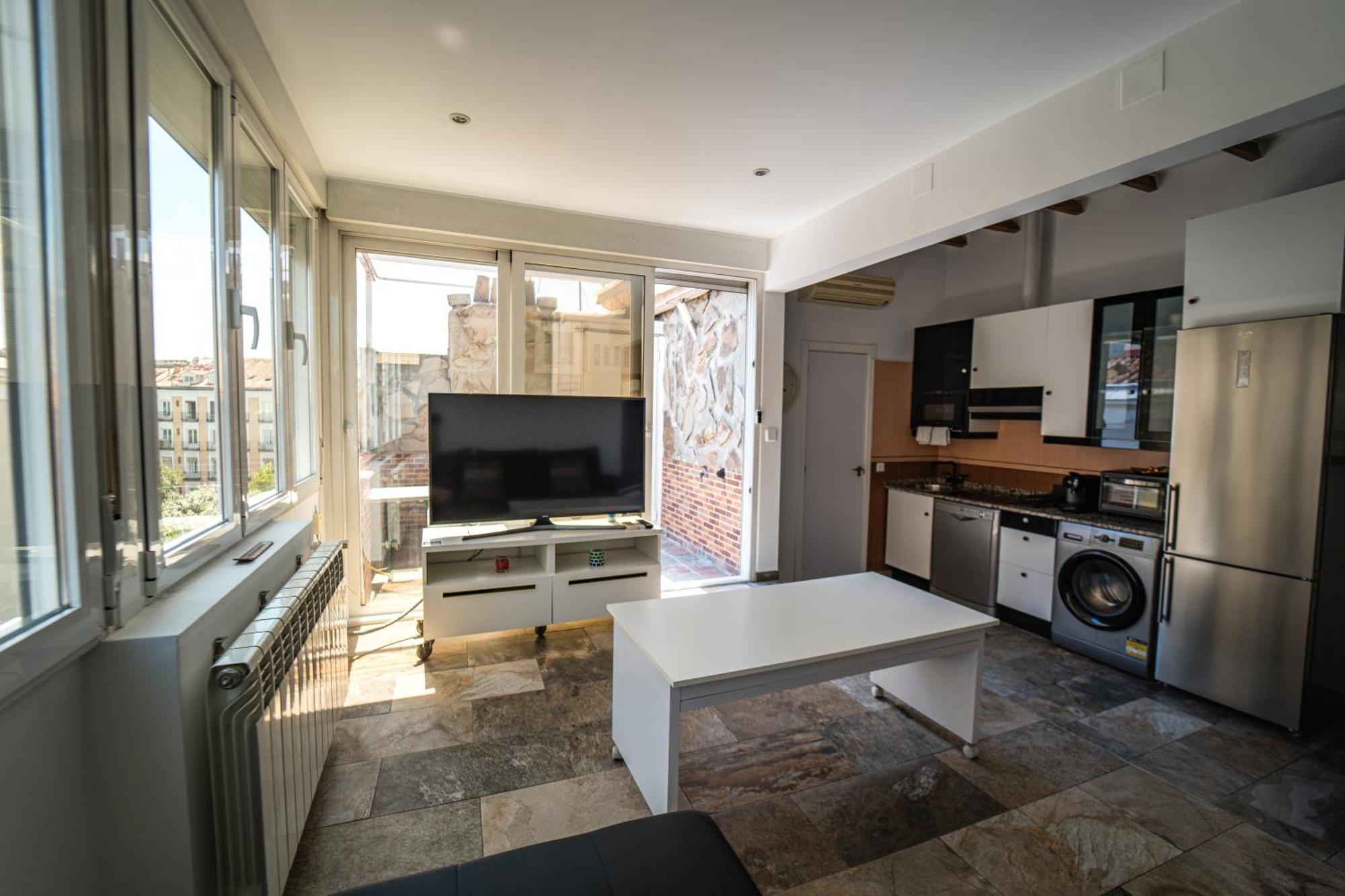 Centrico Atico En By Bebalmy Apartamento Madri