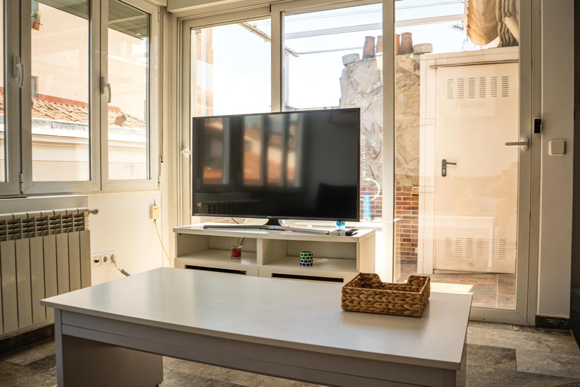 Apartamento Centrico Atico En By Bebalmy Madri